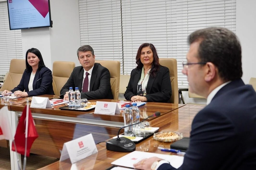 Özlem Çerçioğlu, Ankara’da TBB Encümen Toplantısında Demokrasi ve Dayanışma Mesajı Verdi