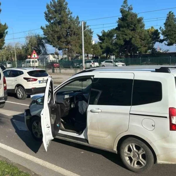 Samsun'da meydana gelen trafik kazası-1