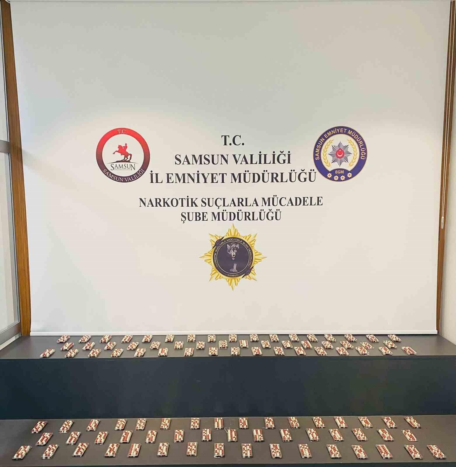 Samsun’da Narkotik Polisi Operasyonunda 2 Bin 632 Adet Sentetik Eczanın Edilmesi ve 1 Kişinin Gözaltına Alınması