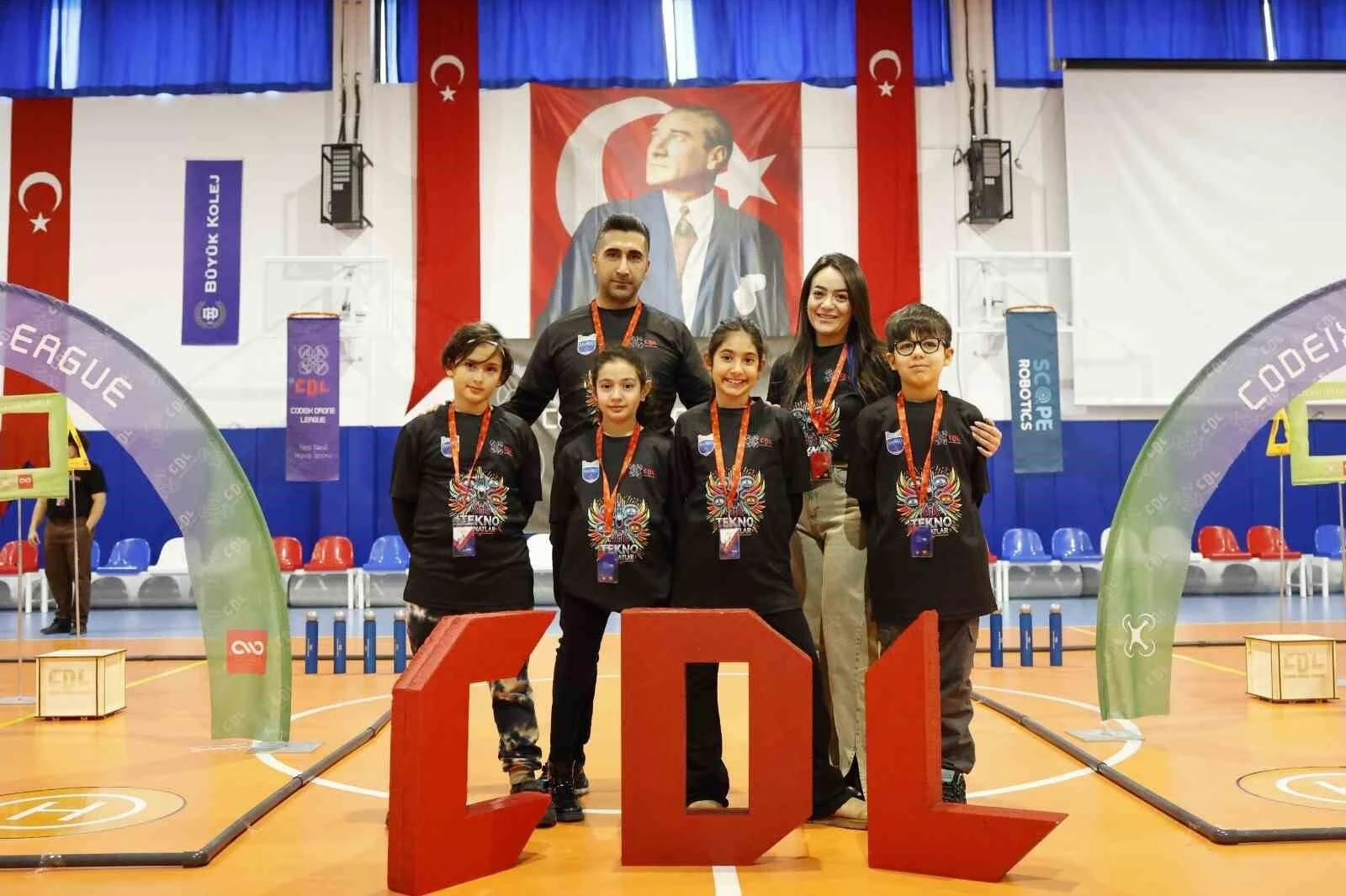 SANKO Okulları Öğrencileri Codeix Drone League Yarışmasında Türkiye İkincisi Oldu