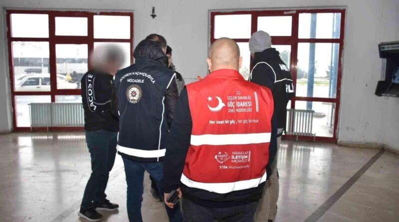 Sinop Emniyet Müdürlüğü Düzensiz Göç Mücadelesi Amaçlı 620 Kişiyi Sorguya Attı 1