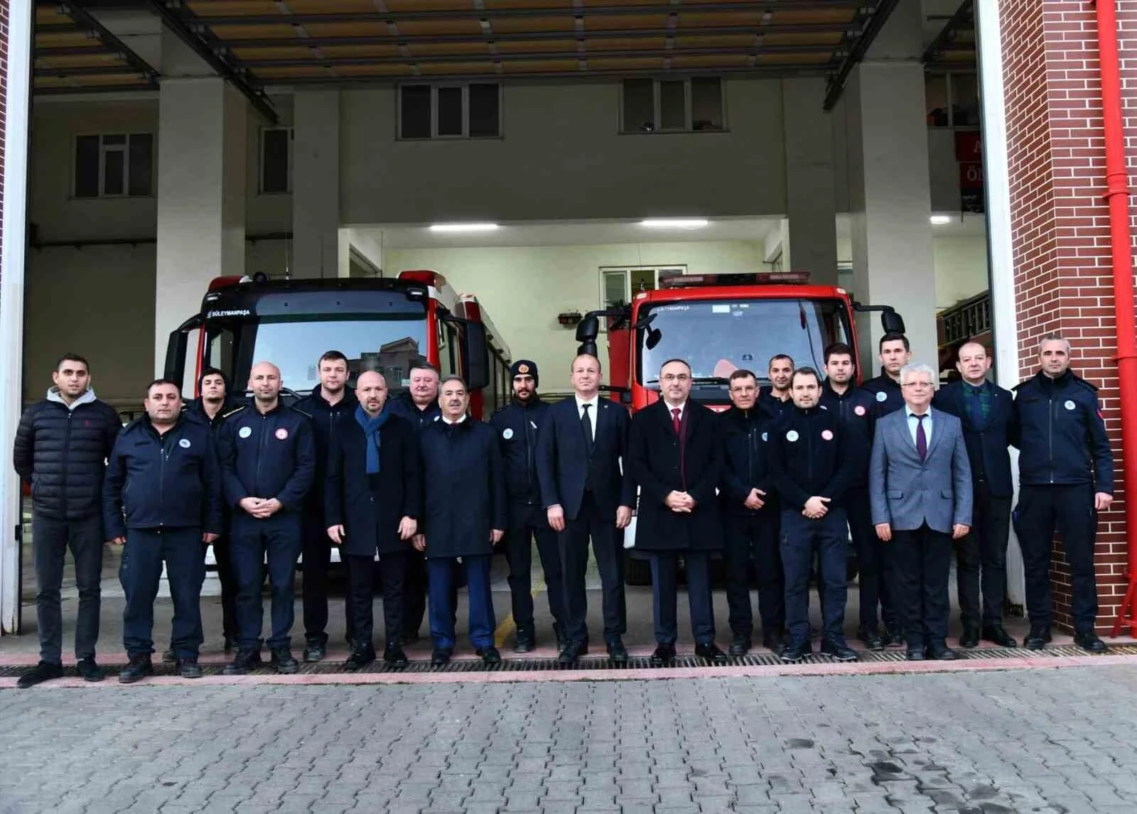 Tekirdağ Valisi Recep Soytürk, Yılbaşı Denetimleri Kapsamında Görevli Personelleri Ziyaret Etti