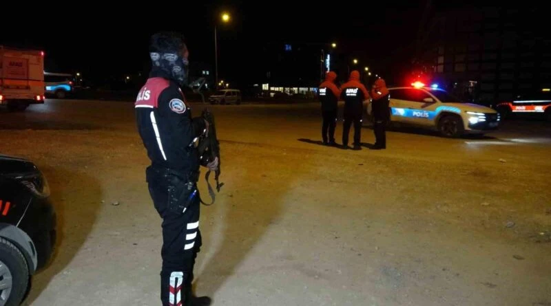 Adıyaman'da AVM'de Canlı Bomba İhbarı Asılsız Oldu 1