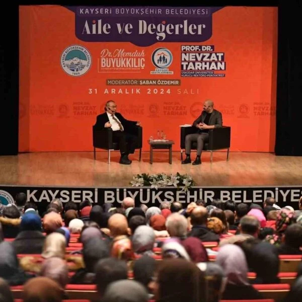 Aile ve Değerler Konferansı katılımcıları-2