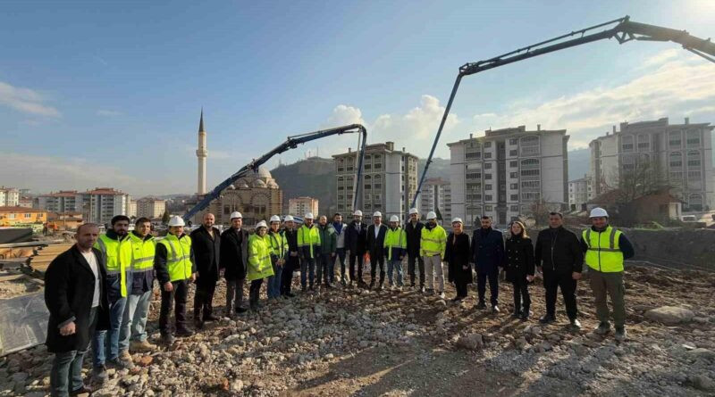 AK Parti Milletvekilleri Karabük'te Soğuksu 3. Etap TOKİ Projesi'ni Ziyaret Etti 1