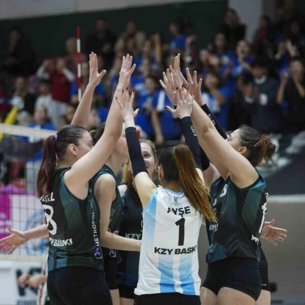 Aliağa KZY Spor Kulübü Kadın Voleybol Takımı-1