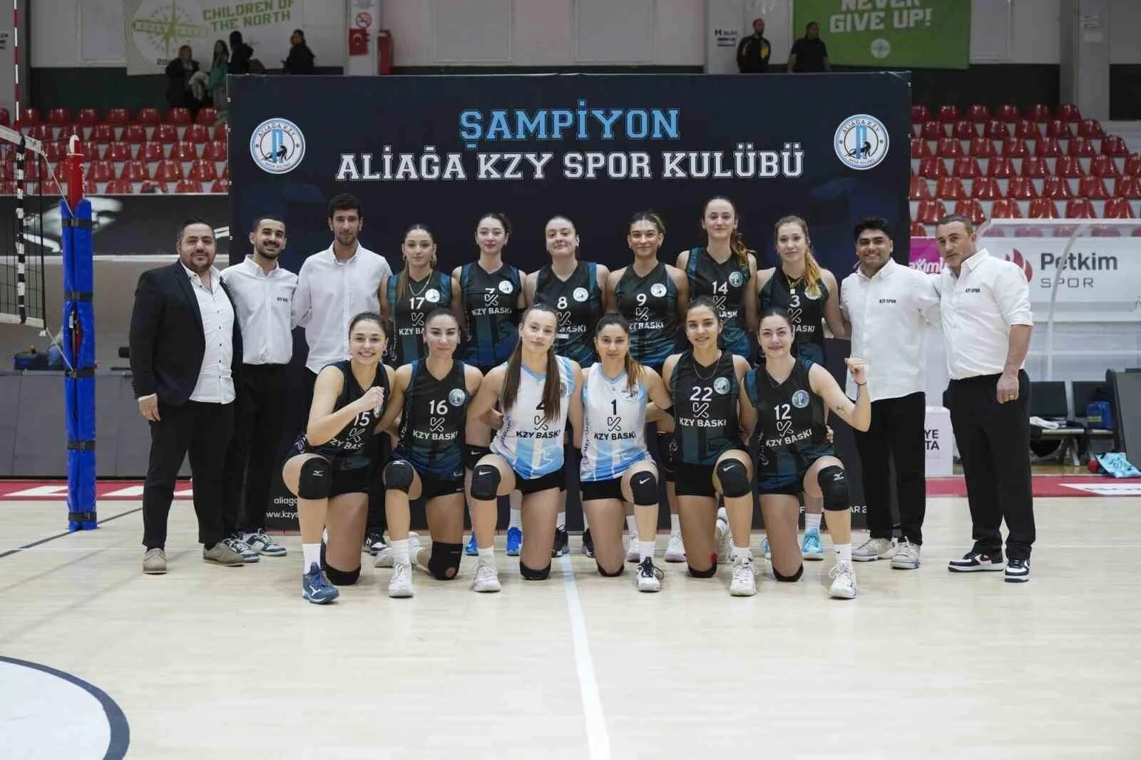 Aliağa KZY Spor Kulübü Kadın Voleybol Takımı Tarihi Bir Başarıya İmza Attı, 1. Lig’e Yükselme Yolunda