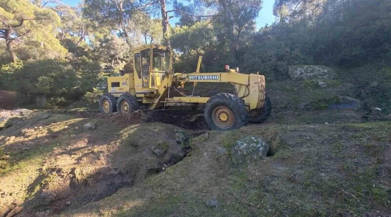 Aydın Büyükşehir Belediyesi, Söke'de Üreticiler İçin Yol İnşa Etti 1