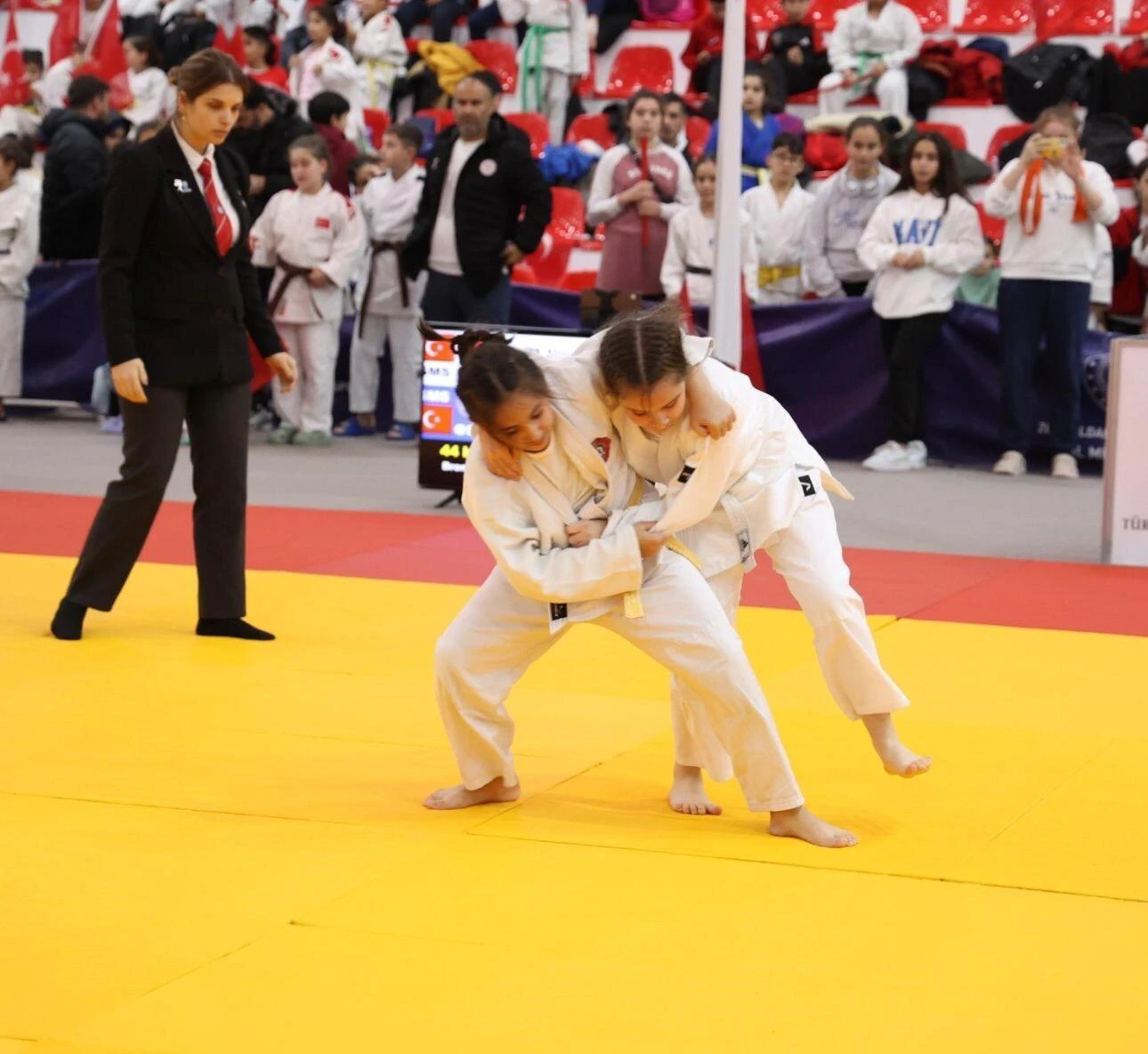 Aydın Büyükşehir Belediyespor, Zonguldak’ta Judo Turnuvasında 7 Madalya Kazandı