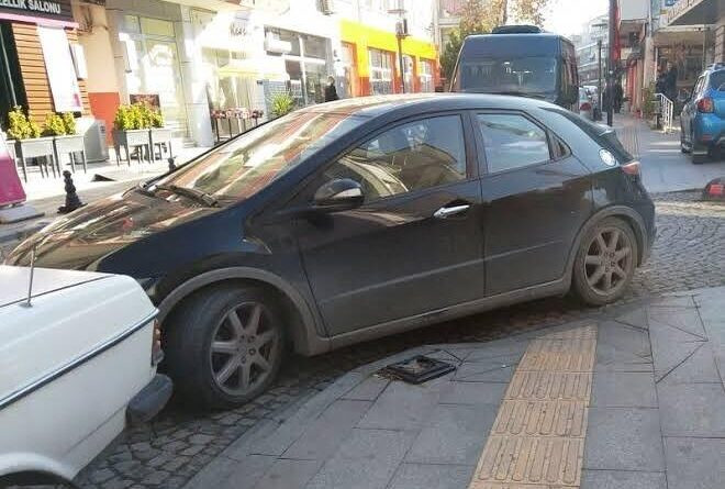 Aydın'da Görme Engelliler İçin Kaldırımlar Park Yeri Değil, Altınokta Derneği Açıklama Yaptı 1