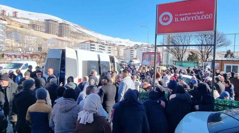 Bayburt İl Müftülüğü'nde Umreciler Uğurlandı 1