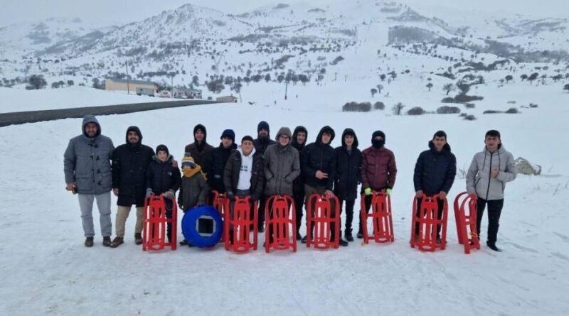 Bayburt Müftülüğü Gençlik Koordinatörlüğü'nün Kampı Kop Dağı'nda Kayakla Sona Erdi 1