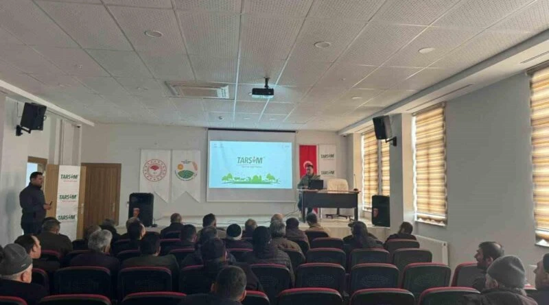 Bayburt'ta Çiftçilere Tarım Sigortaları ve Destekleme Modelleri Hakkında Bilgilendirici Toplantılar 1