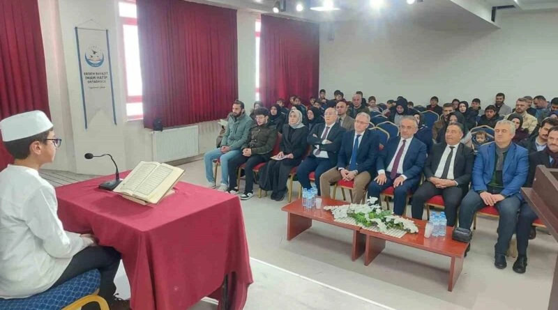 Bayburt'ta Erdem Bayazıt İmam Hatip Ortaokulu Öğrencileri Mesleki Yarışmaların İnşasında 1