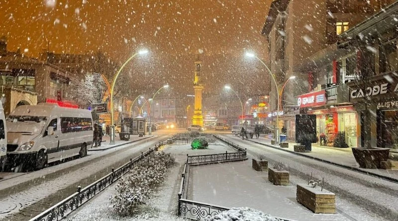 Bayburt'ta Kar Keyfi ve Güvenlik Tedbirleri 1