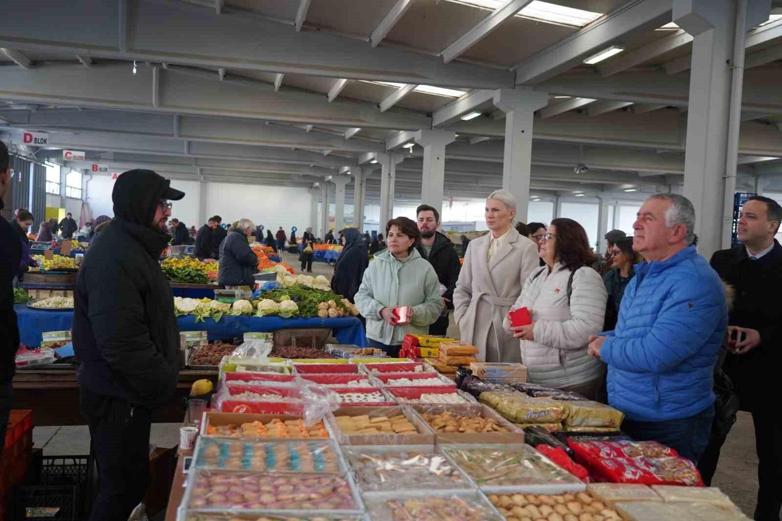 Bilecik Belediye Başkanı Melek Mızrak Subaşı Kapalı Pazar Esnafını Ziyaret Etti