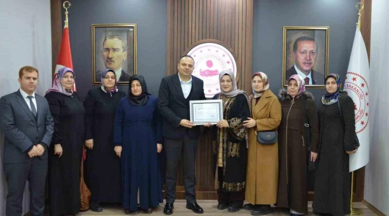 Bitlis Tatvan'da Kadınların Üretim Gücünü Artırmak İçin Kooperatif Kuruldu 1