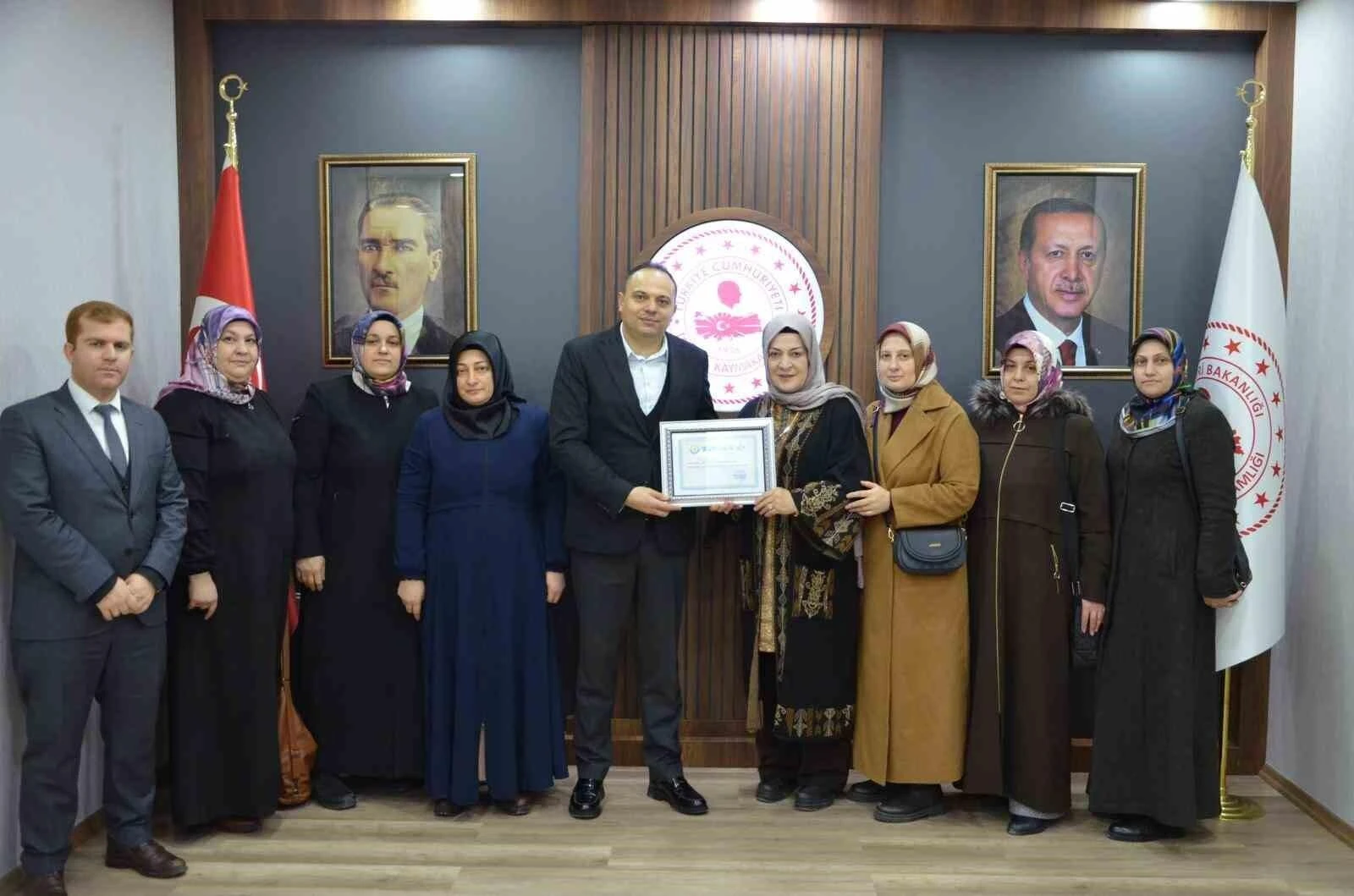 Bitlis Tatvan’da Kadınların Üretim Gücünü Artırmak İçin Kooperatif Kuruldu