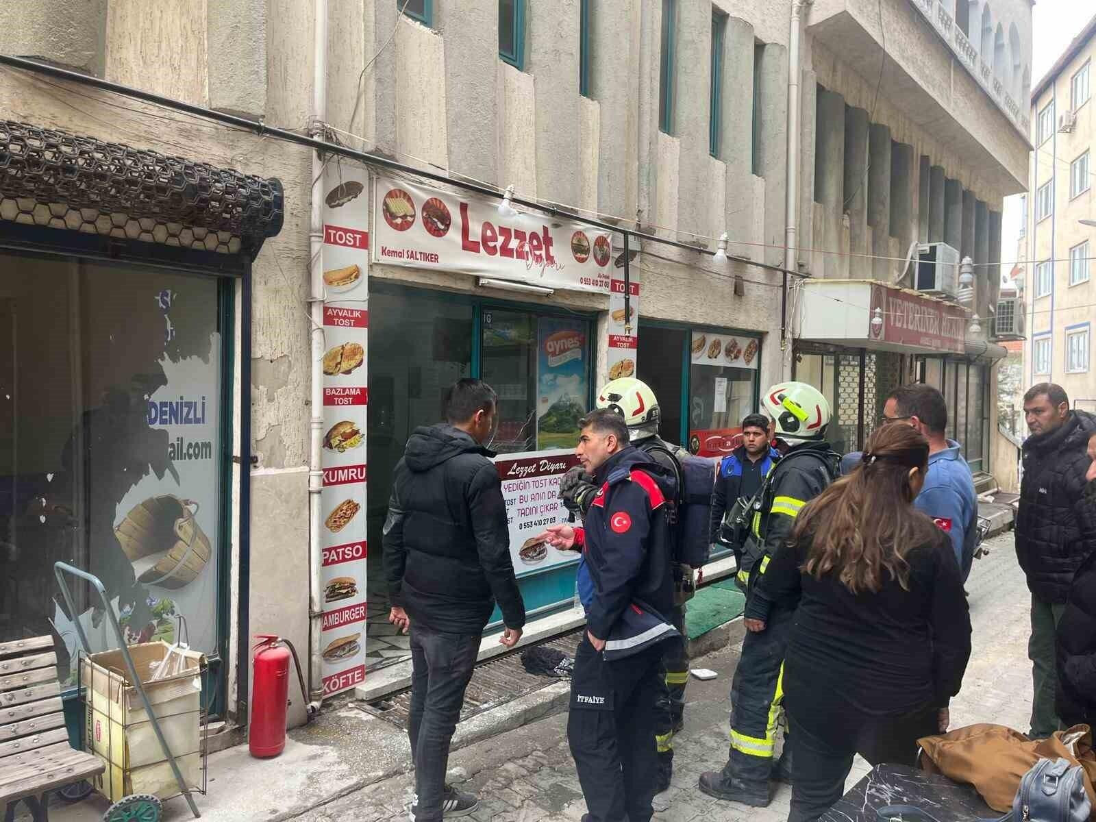 Buldan’da Tost Salonunda Fritöz Patlaması Sonucu Yangın