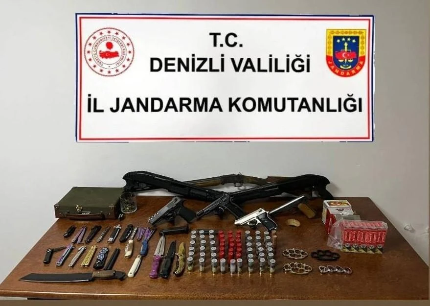 Denizli’de Jandarma Operasyonu: Silah ve Mühimmat Kaçakçılığı Ele Getirildi