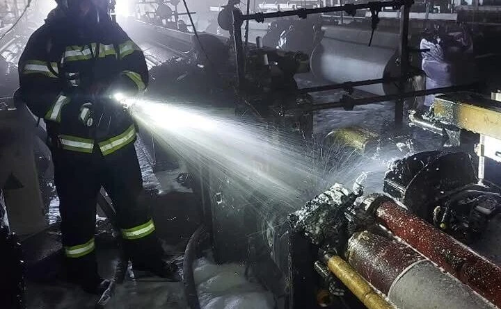 Denizli'nin Pamukkale İlçesinde Tekstil Atölyesinde Yangın 1