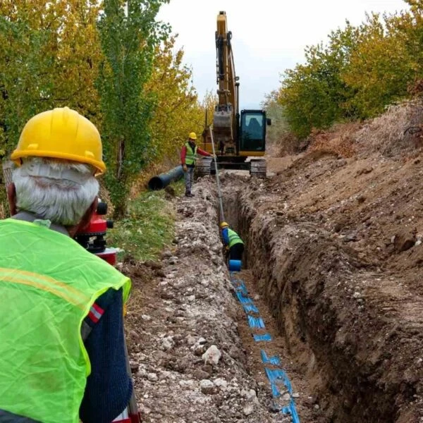 Deprem sonrası Ören Mahallesi'nde tamamlanan içme suyu hattı-1