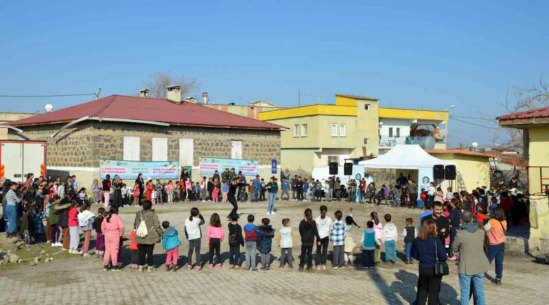 Diyarbakır Büyükşehir Belediyesi Çocukları Dijital Bağımlılıktan Uzak Tutmak İçin Sanat ve Spor Şenliği Düzenledi 1