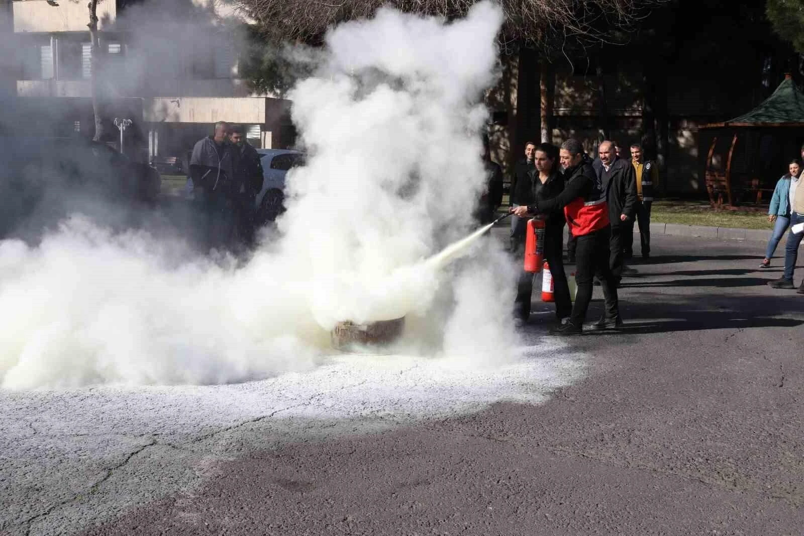 Diyarbakır Büyükşehir Belediyesi Personeline İlk Yardım Eğitimi