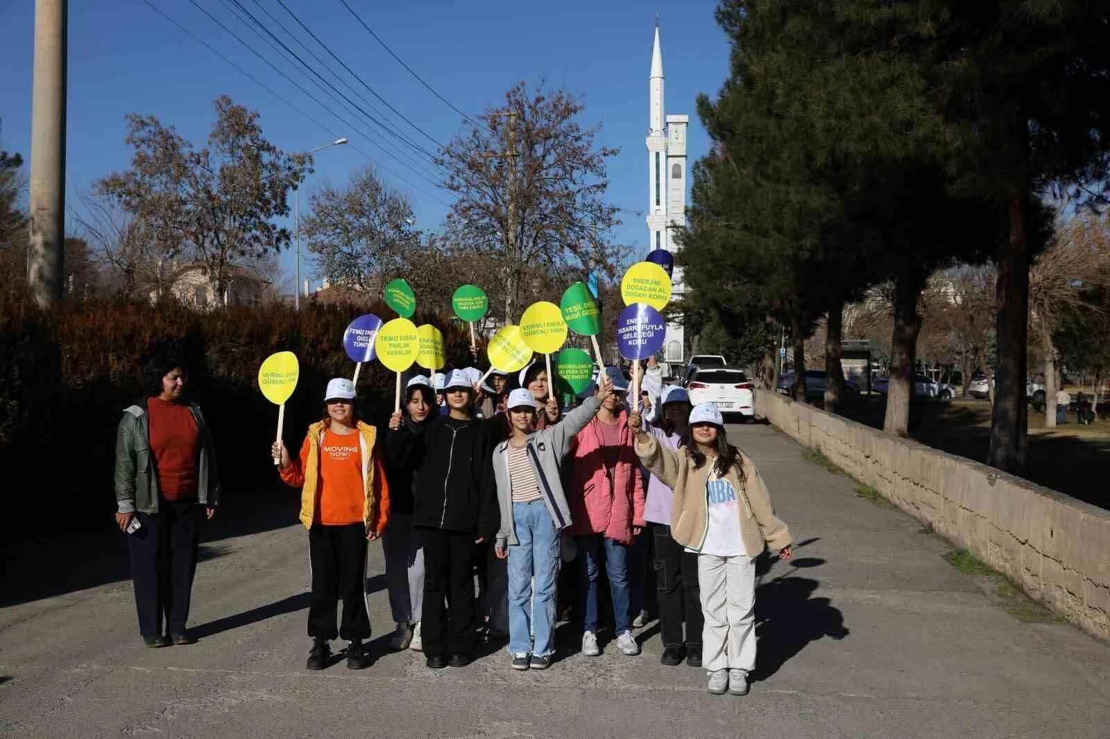 Diyarbakır’da Gazi Ortaokulu Öğrencileri Enerji Verimliliği Haftası Etkinliğinde