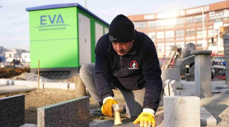 Düzce Belediyesi Ekipleri Hafta Sonu Şehir Düzenlemesi İçin Yoğun Mesai Harcadı 1