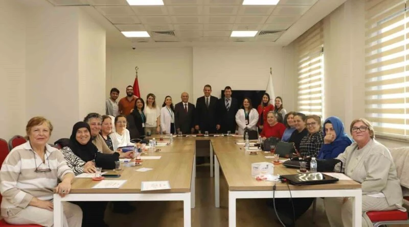 Edirne'de Sağlıklı Yaş Alma ve Sağlıklı Zayıflama Okulu Mezunları 1