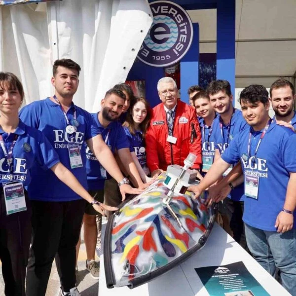 Ege Üniversitesi öğrencilerinin TEKNOFEST'te sundukları bir proje.-1