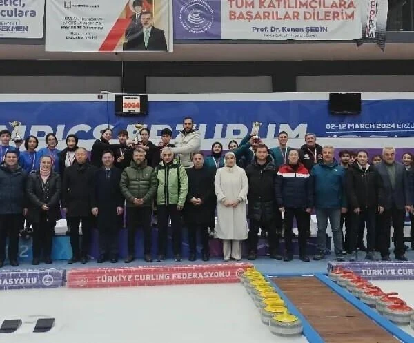 EİT 2025 Kış Spor Oyunları'nda curling müsabakası-1