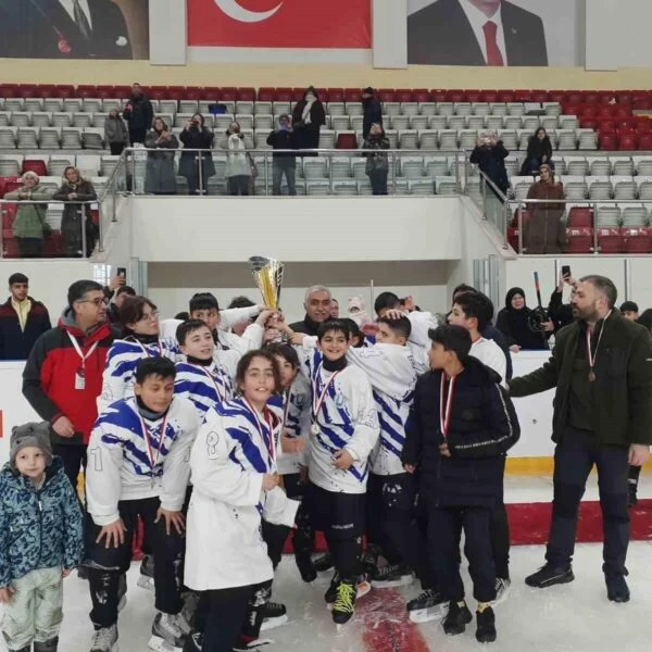 EİT 2025 Kış Sporları Buz Hokeyi Maçları-6