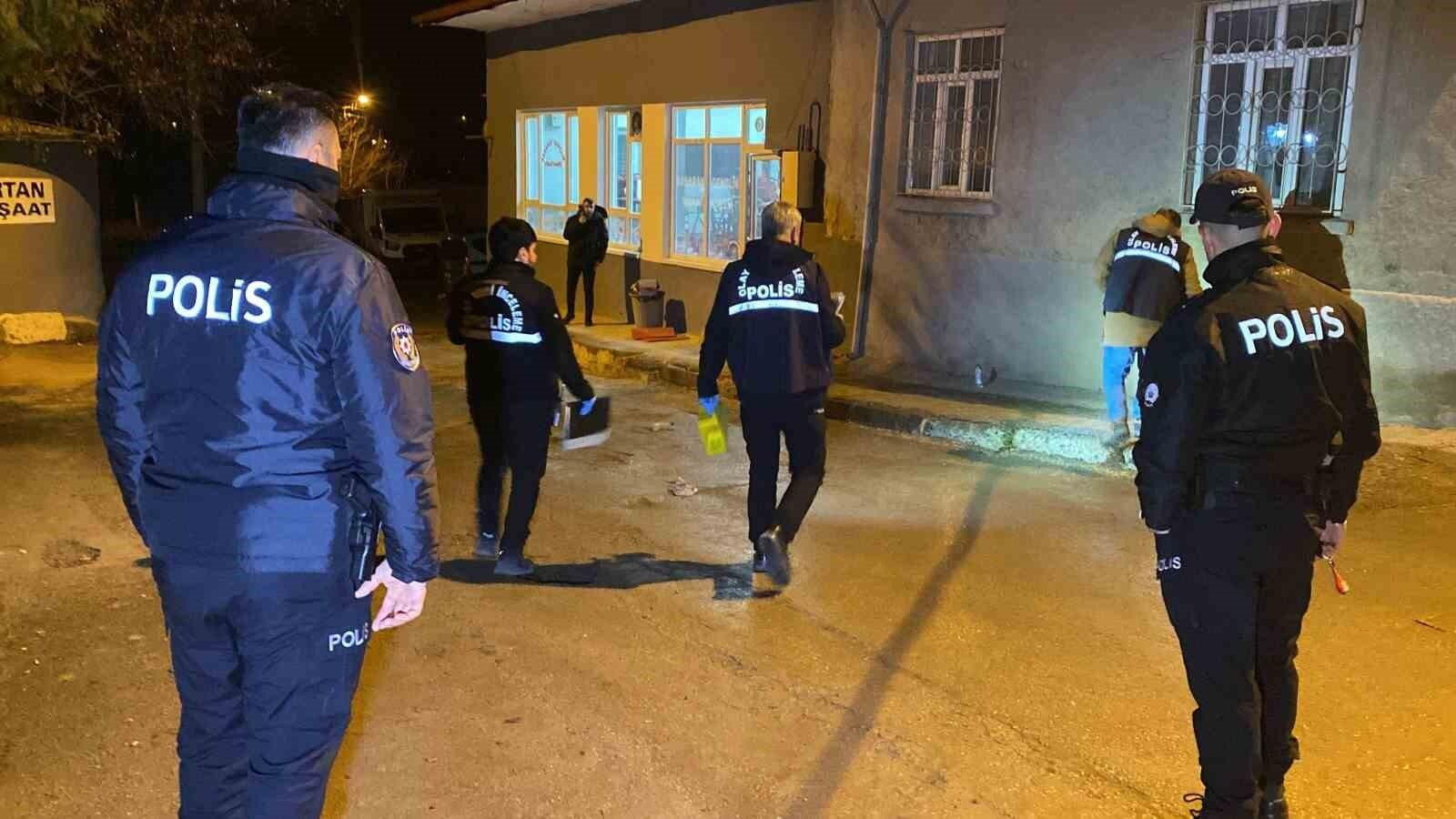 Elazığ’da Husumet Tarafi Arasındaki Silahlı Kavga Sonucu 2 Kişi Yaralandı