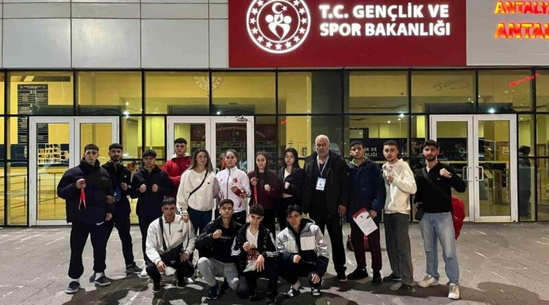 Elazığ Sporcuları Antalya'da Türkiye Kickboks Şampiyonasında Madalya Kazandırdı 1