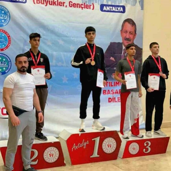 Elazığ Sporcuları Şampiyonada-2