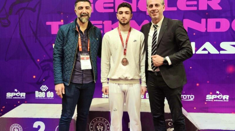 Elazığlı Bedirhan Kaya Taekwondo Türkiye Şampiyonasında Bronz Madalya Kazandı 1