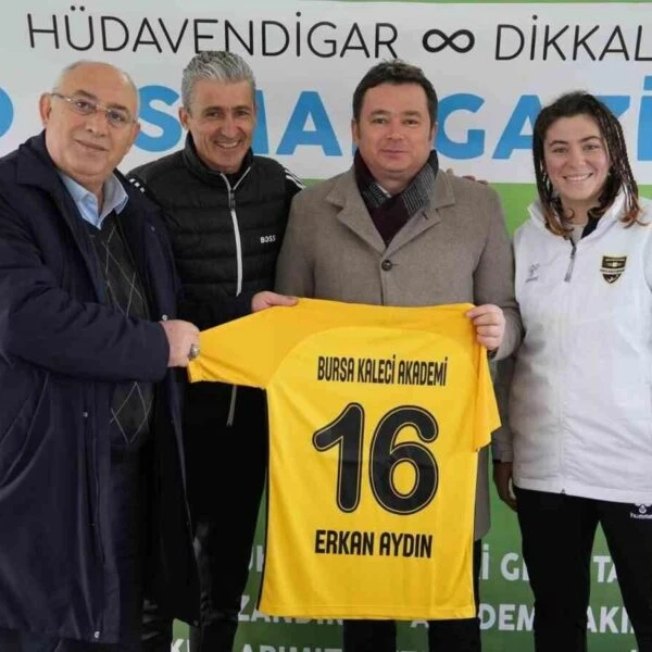 Erkan Aydın sporcularla antrenman yapıyor-3