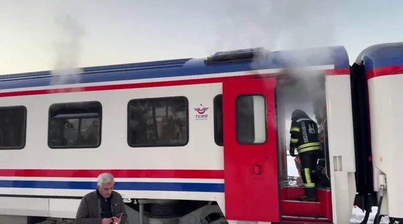 Erzurum'da Turistik Doğu Ekspresi'nde Yangın 1