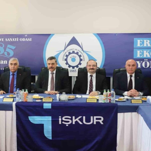 Erzurum Ticaret ve Sanayi Odası (ETSO) tarafından düzenlenen Nitelikli İşgücü Yetiştirme Programı (NİYEP) kapsamındaki İstihdam Garantili Mesleki Eğitim Kursları İş Birliği Protokolü imzalanıyor.-6