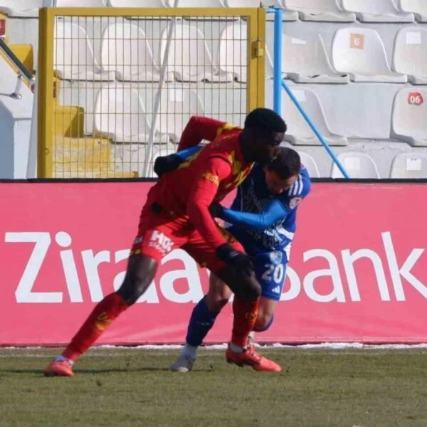 Erzurumspor FK futbolcuları maçın ardından-4