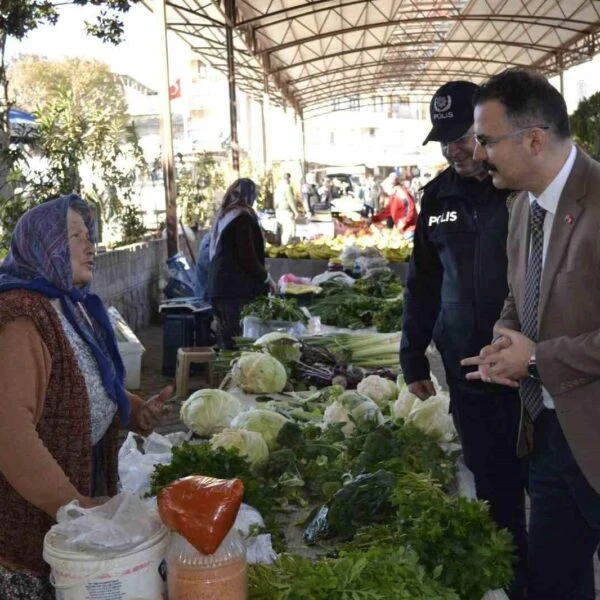 Esnaflar Kaymakam Ateş'i ziyaretlerinden dolayı teşekkür etti.-2