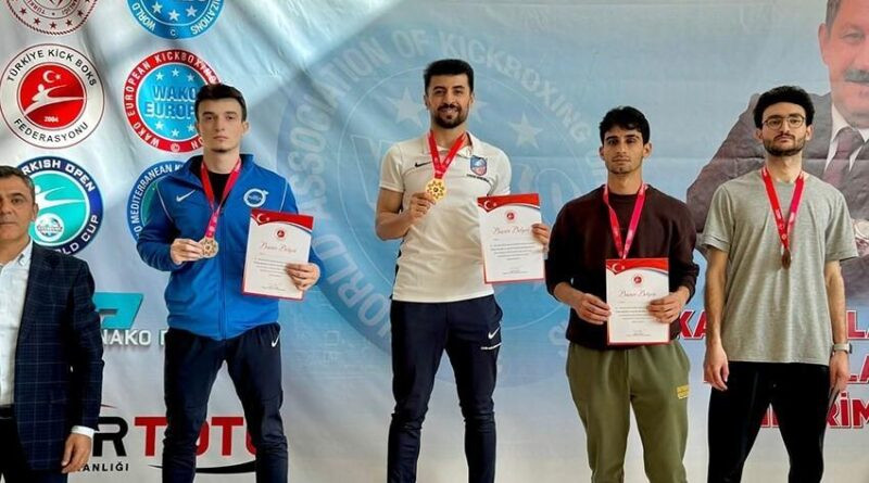 ETÜ Sporcuları Kick Boks Türkiye Şampiyonasında Madalya Kazandılar 1