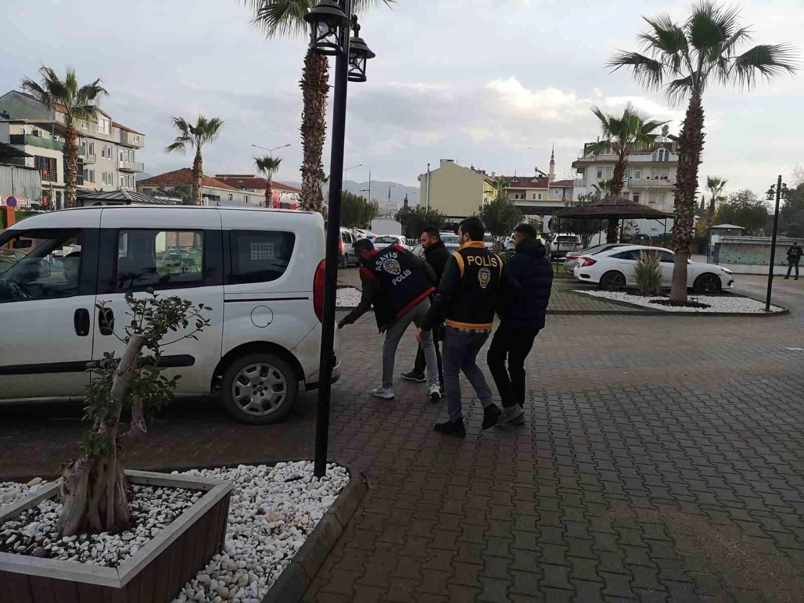 Fethiye’de Cep Telefonu Gasp Edilen Vatandaş, Saldırganlar Tutuklandı