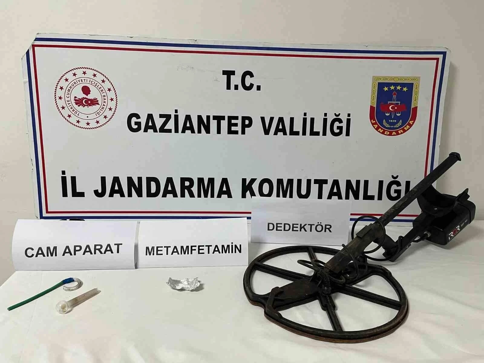 Gaziantep’te Define Amacıyla İzinsiz Kazı Yaparak 5 Şüpheli Jandarma Ekipleri Tarafından Suçüstü Yakalandı