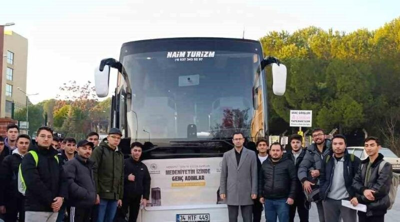 Gençler Tarih ve Kültür Yolculuğuna Bitlis Ahlat'ta Başladı 1