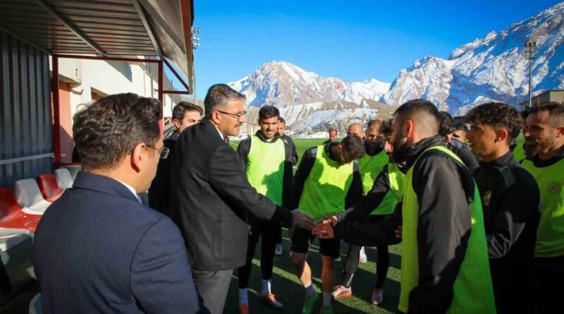 Hakkari Valisi Ali Çelik, Zapspor'a Destek 1