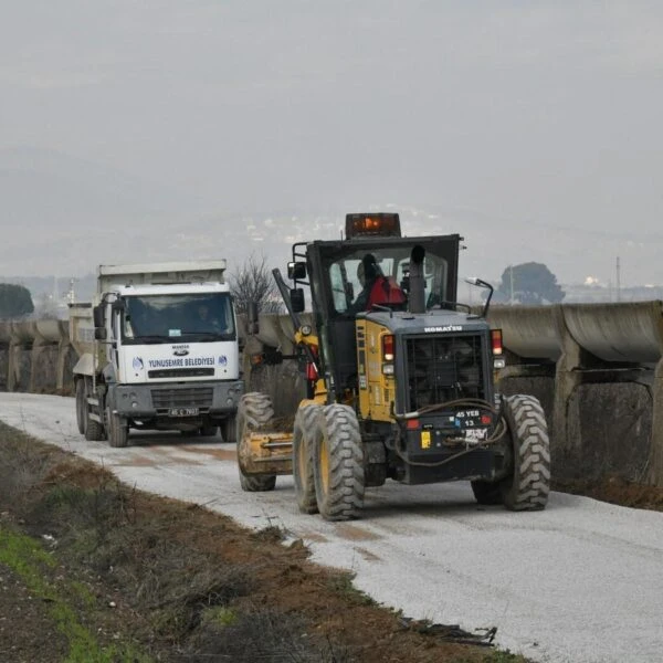 İhtiyaç sahiplerine yakacak yardımı yapılan budanan ağaçlar-2