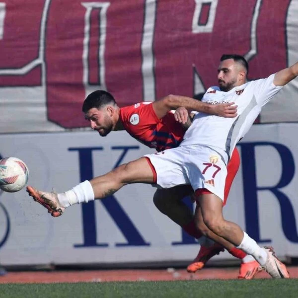 İnegölspor ve Altınordu futbolcuları-3